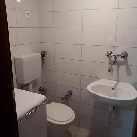 Apartman *